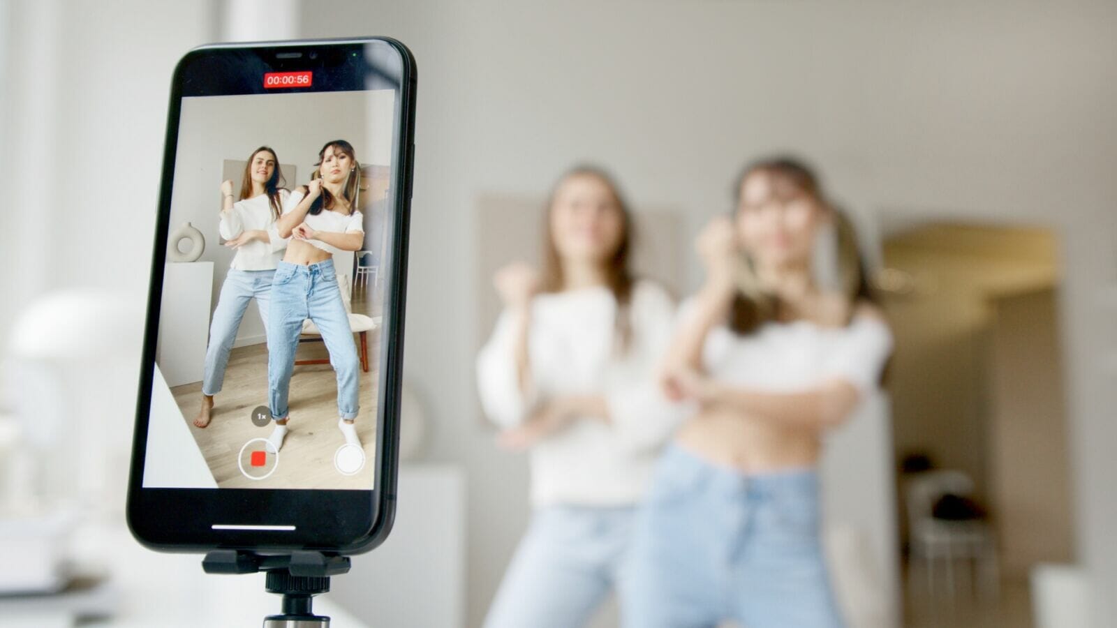 So kaufst du TikTok Likes sicher und legal bei AboLöwe!