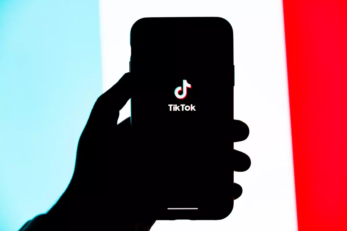 Warum TikTok Likes kaufen dein Selbstbewusstsein auf der Plattform stärkt